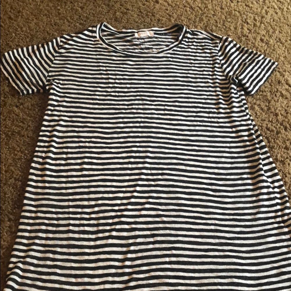 OVERSIZED T-SHIRT